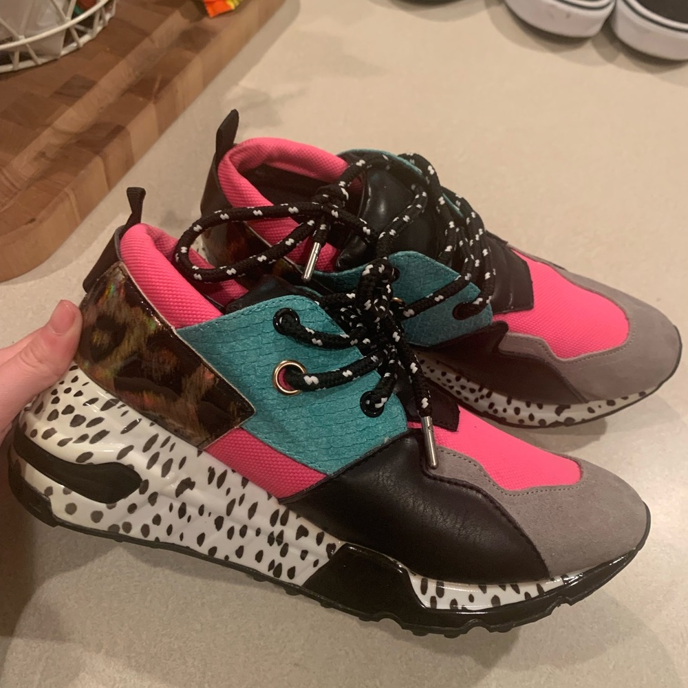 Steve Madden sneakers